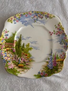 Royal Albert Kentish Rockery Cake Plate